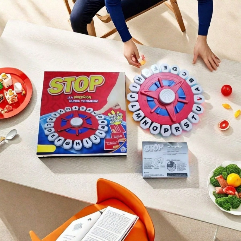 Party Games In Spanish - Jogo de Tabuleiro Crazy Alphabet em