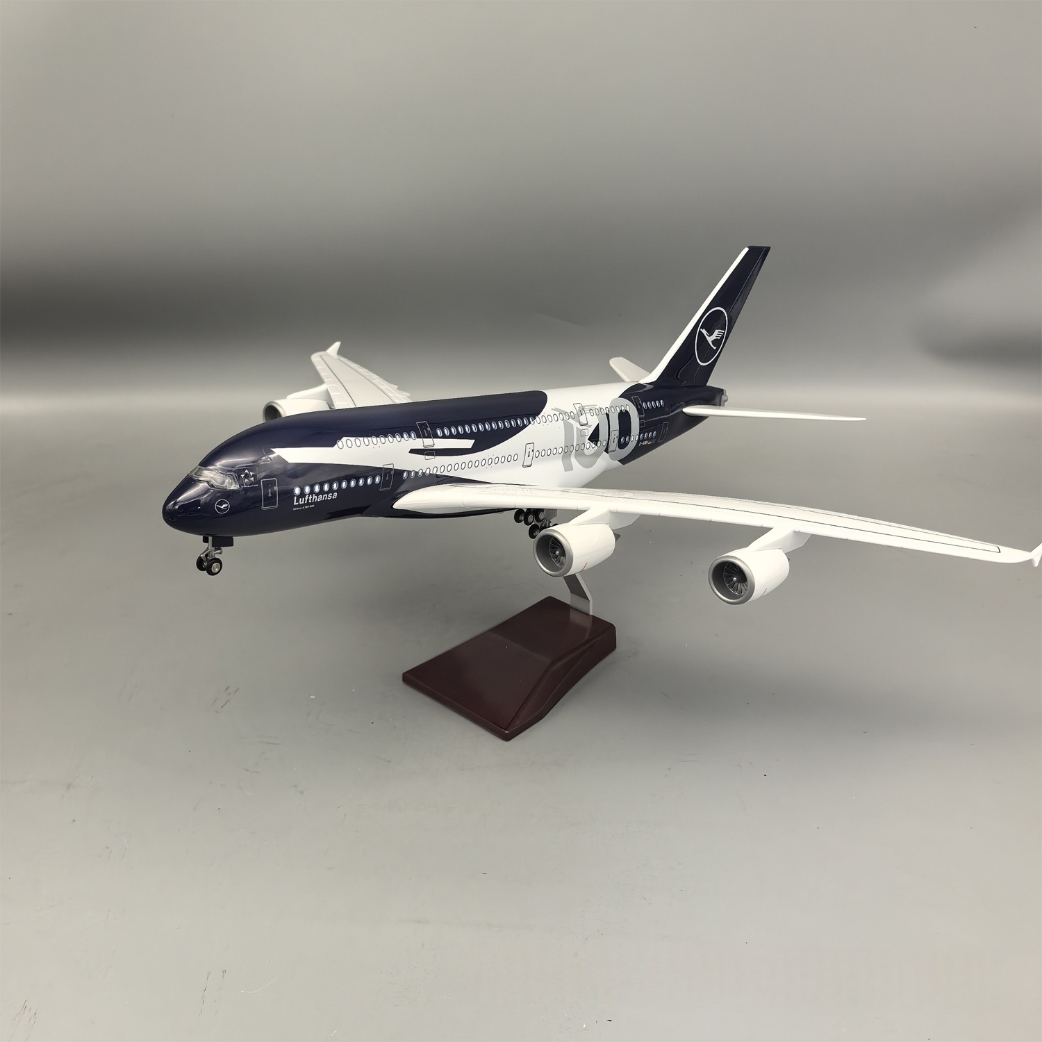 Novo Modelo de Avião de Resina - Party Games New Year avaliação e preço