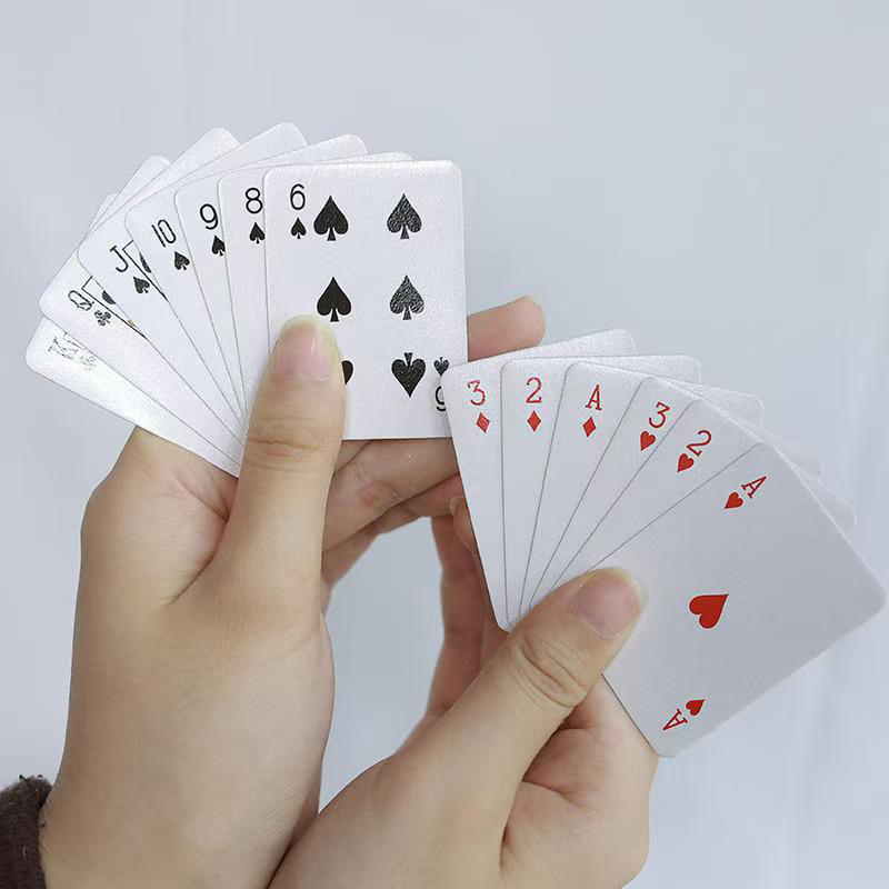 Mini Poker Cartas para Criança - Party Games Poki Games avaliação e preço